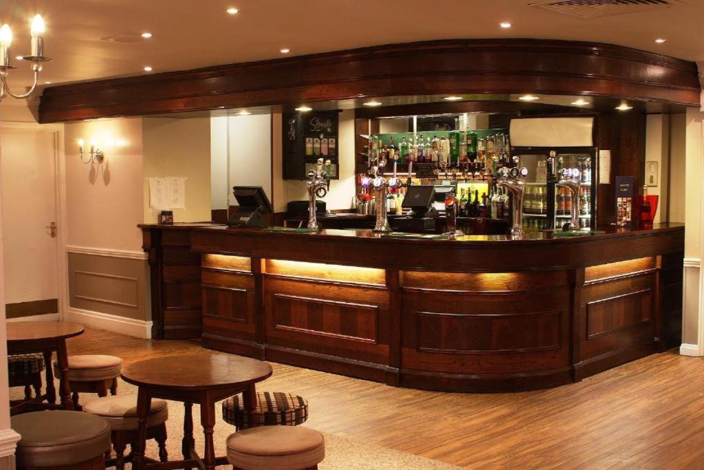 Consort Hotel Rotherham Eksteriør bilde